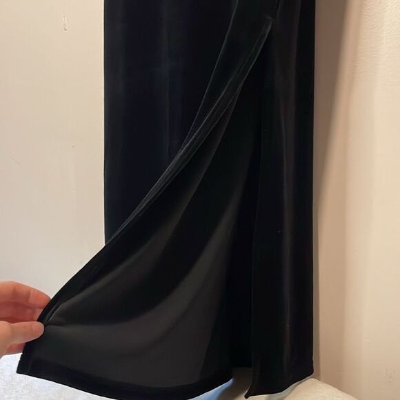 Walter- Vintage Black Velvet/Velour Maxi Dress with Round Neckline- Size M - Picture 6 of 6